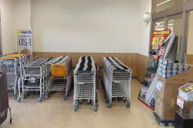 【ゆめマート 大刀洗】風除室(クリーニング側) 販促プロモーションや物販のポップアップストアにおすすめな催事イベントスペース