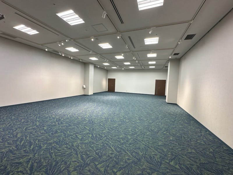 【サプラスクエア サプラ】展示会に最適な展示会等に最適な大施設内ホールの画像