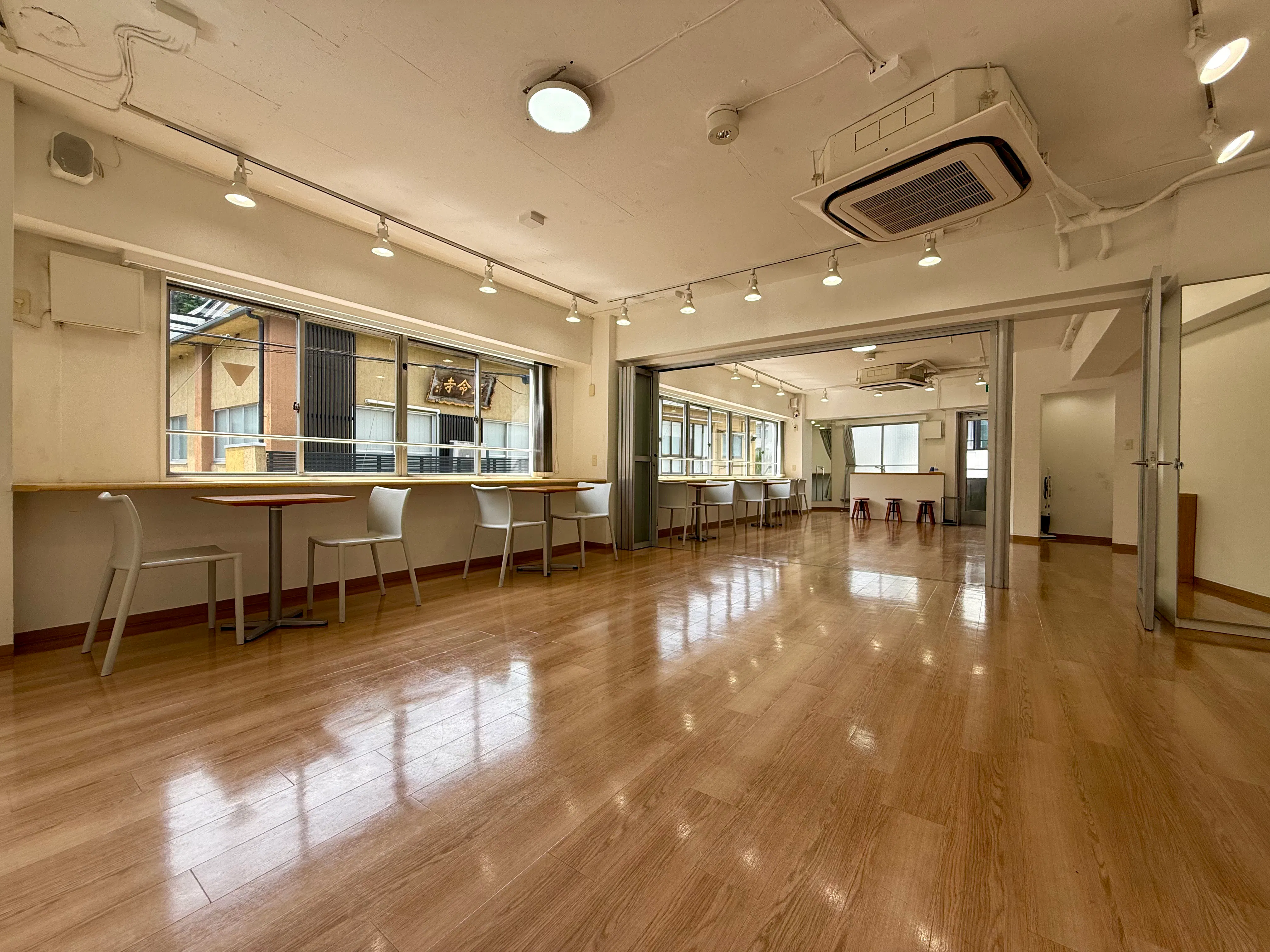 【原宿駅(明治神宮前駅)5分】アパレル展示会などに適したレンタルスペース(2F)