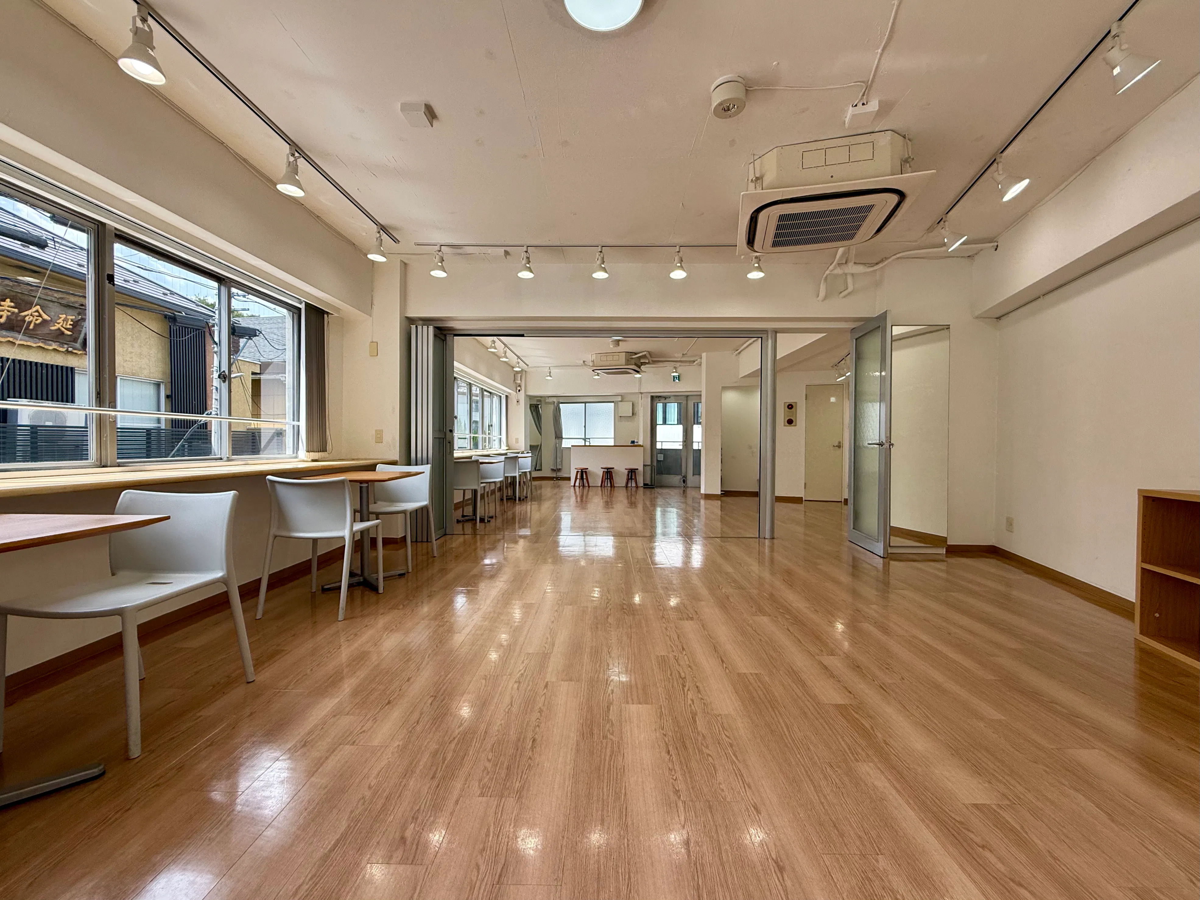 【原宿駅（明治神宮前駅）5分】アパレル展示会などに適したレンタルスペース（2F）