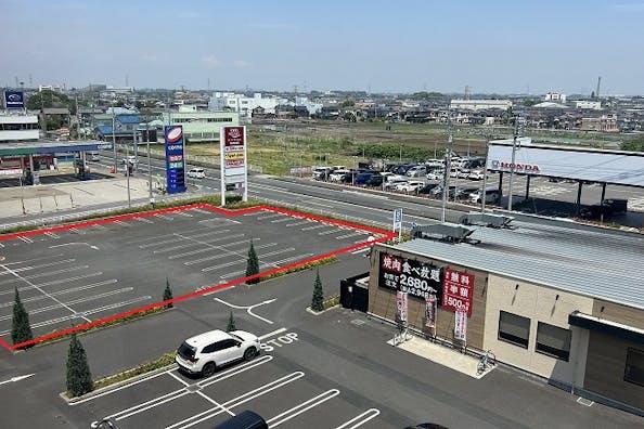 【ヘイワールド!!/ノースエリア】屋外車両展示やミニコンサート、プロモーションイベントに最適な地域密着型の商業施設の1000㎡駐車場スペース