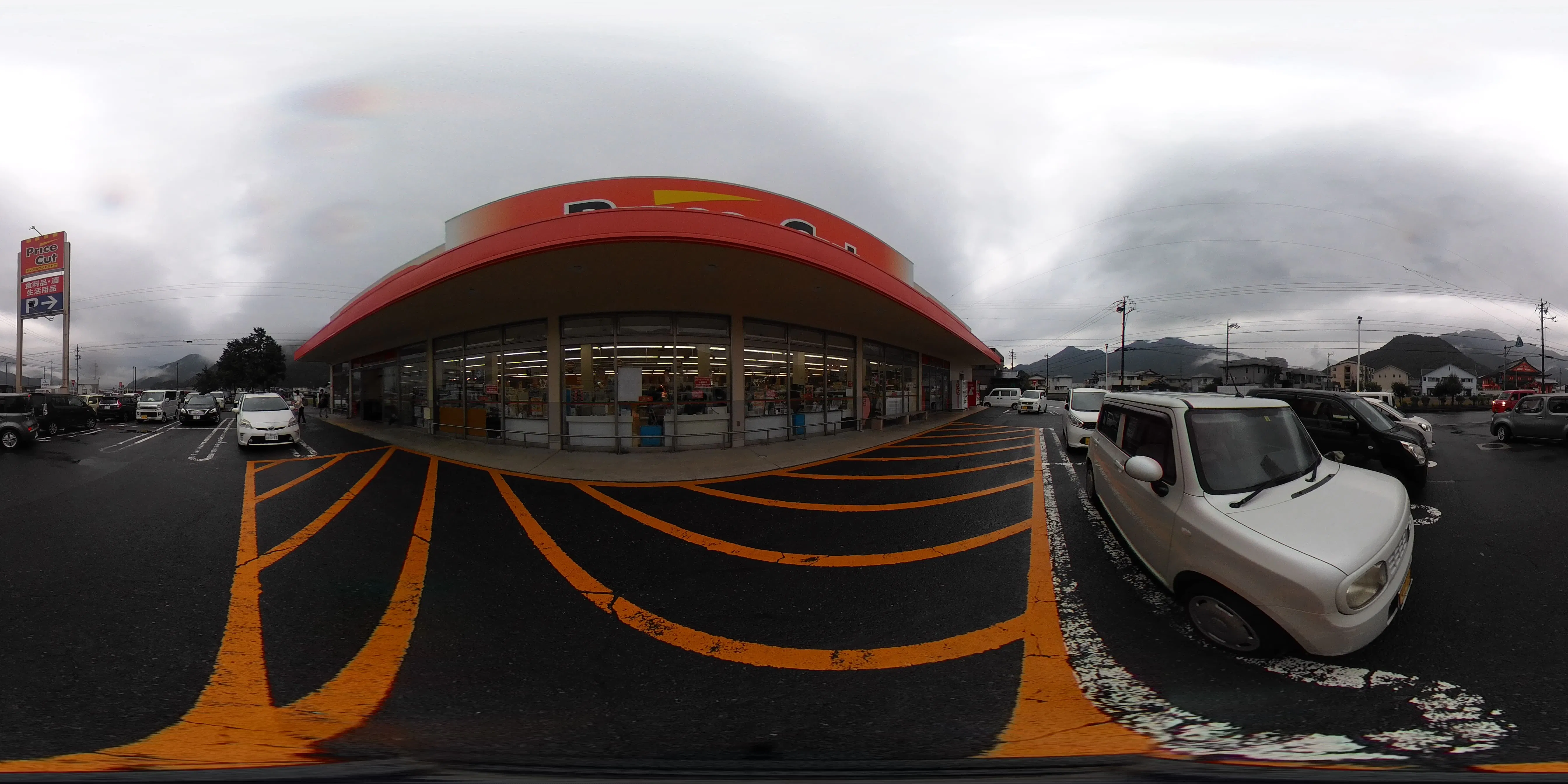 【プライスカット海山】車両催事に利用可能な屋外催事スペース【車展示会専用】