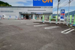 【エディオン尾鷲店】キッチンカーの出店に適した駐車場スペース