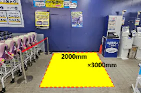 【スーパーセンタートライアル唐津中原店】PR活動に最適な店内「風除室 スペース」