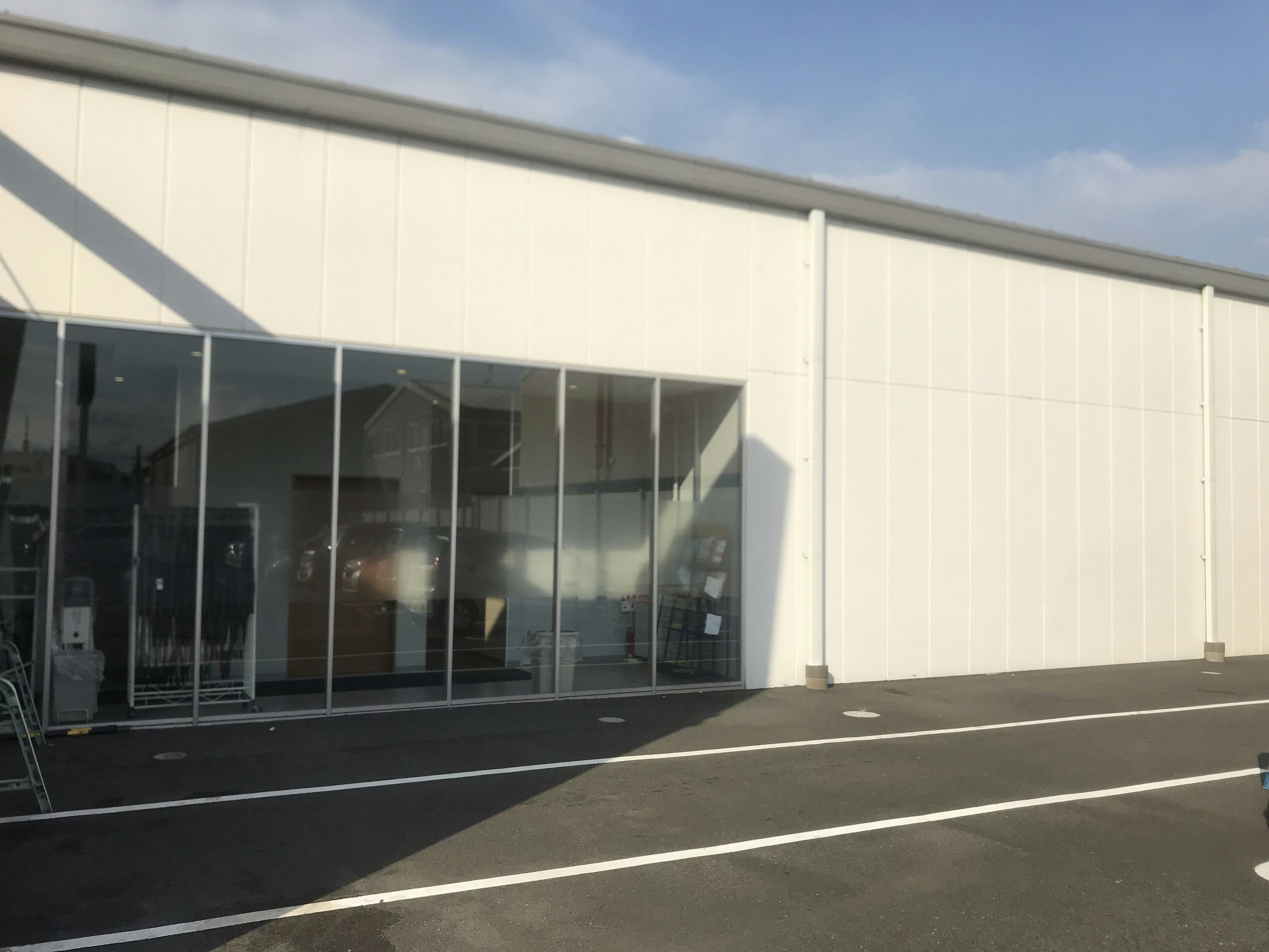 スーパーセンタートライアル東開店 キッチンカーの出店が可能な屋外スペース ショップカウンター スーパーセンタートライアル東開店 キッチンカーの出店が可能な屋外スペース ショップカウンター