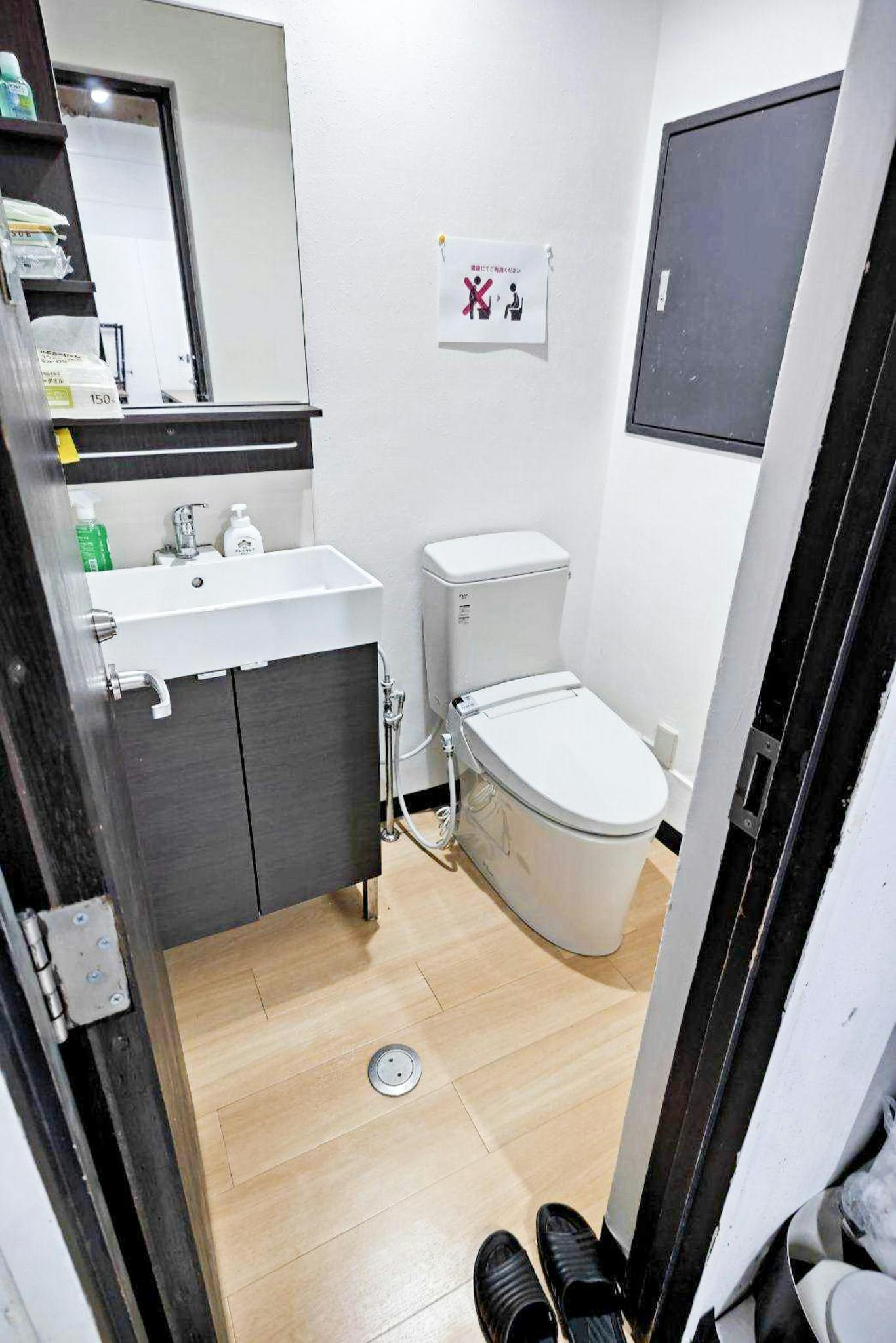 【南阿佐ケ谷駅3分】24時間営業!深夜練習に最適!!演劇稽古やワークショップ、白壁を利用した撮影会場に適した駅近で備品充実のレンタルスタジオ