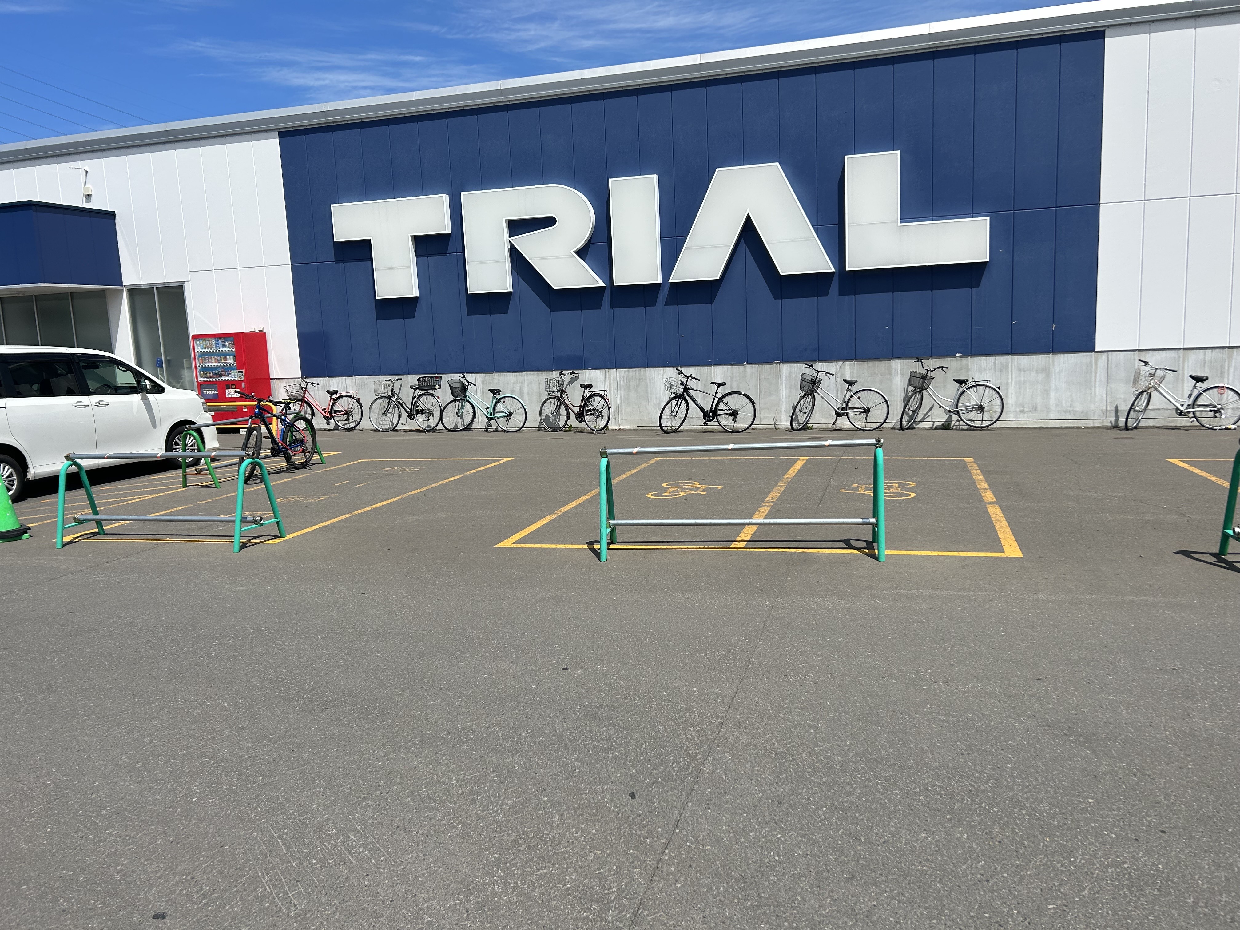 【スーパーセンタートライアル屯田店】キッチンカー（調理営業）出店限定/屋外スペース