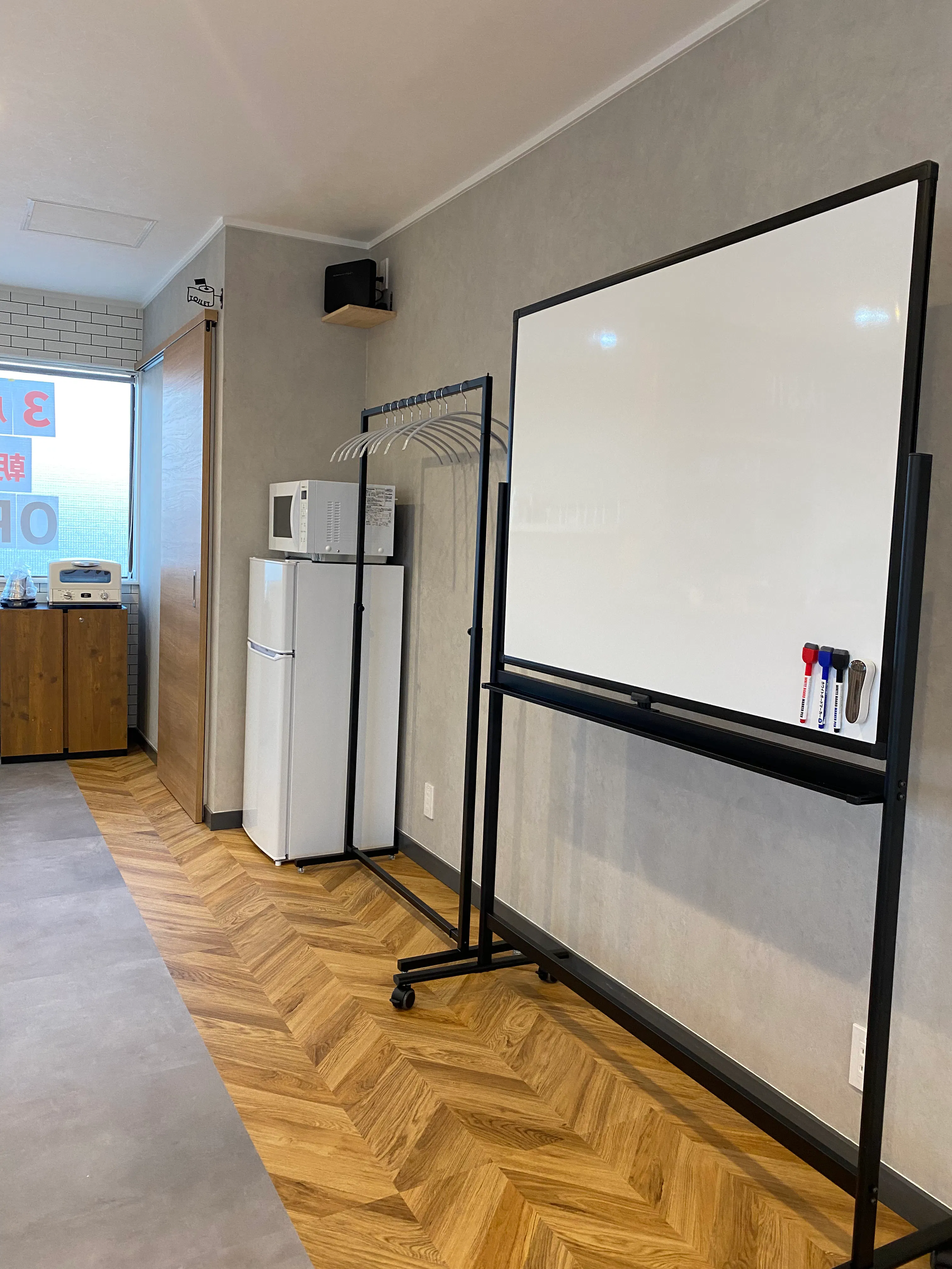 【龍ケ崎市駅徒歩5分】会議、ワークショップ、懇親会などに最適なミニキッチン付きスペース!2023年3月9日新規OPEN!