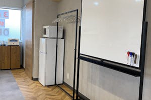 【龍ケ崎市駅徒歩5分】会議、ワークショップ、懇親会などに最適なミニキッチン付きスペース!2023年3月9日新規OPEN!