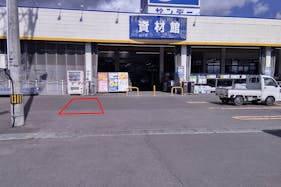 【サンデー盛岡前潟店】屋外駐車場 キッチンカーの出店に最適なホームセンター内駐車場の屋外イベントスペース