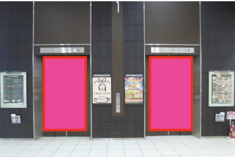 【イオンモール太田】モール内広告 エレベーター扉の画像1