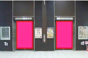 【イオンモール太田】モール内広告 エレベーター扉