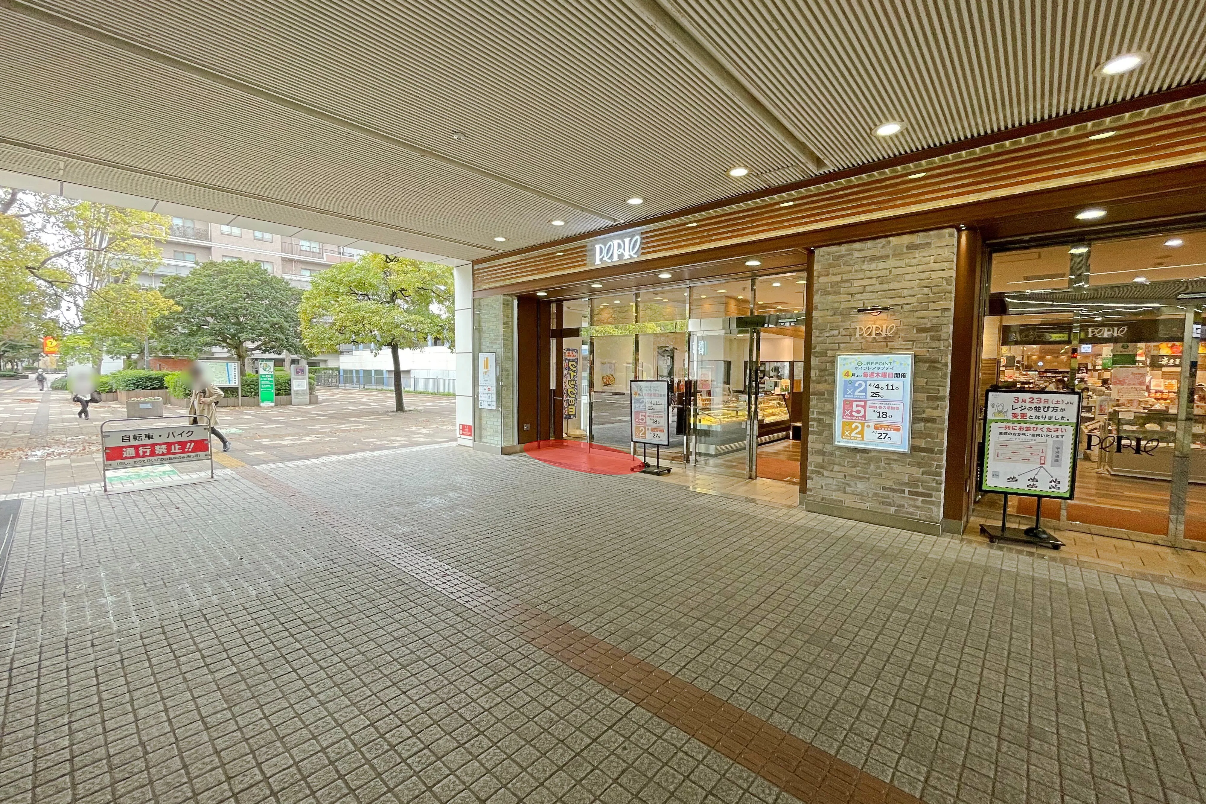 【ペリエ検見川浜】スイーツ等のポップアップストアやに最適なJR検見川浜駅改札正面にあるスペース