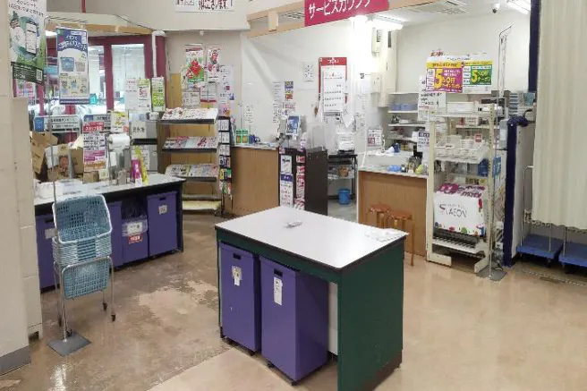 【マックスバリュ藤島】サービスカウンター前 販促プロモーション出店に最適なスーパー店内催事イベントスペース