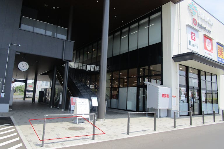 【BRANCH岡山北長瀬】プロモーションや物販用途での利用が可能な商業施設の出入り口付近のスペースの画像1