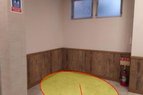 【オリンピック環八蒲田店】プロモーションに最適な1Fエレベーター脇スペース