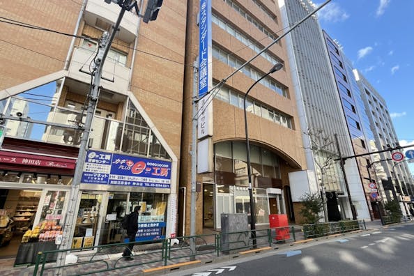 【神田駅5分】プロモーションや受注販売会に最適な視認性抜群のレンタルスペース