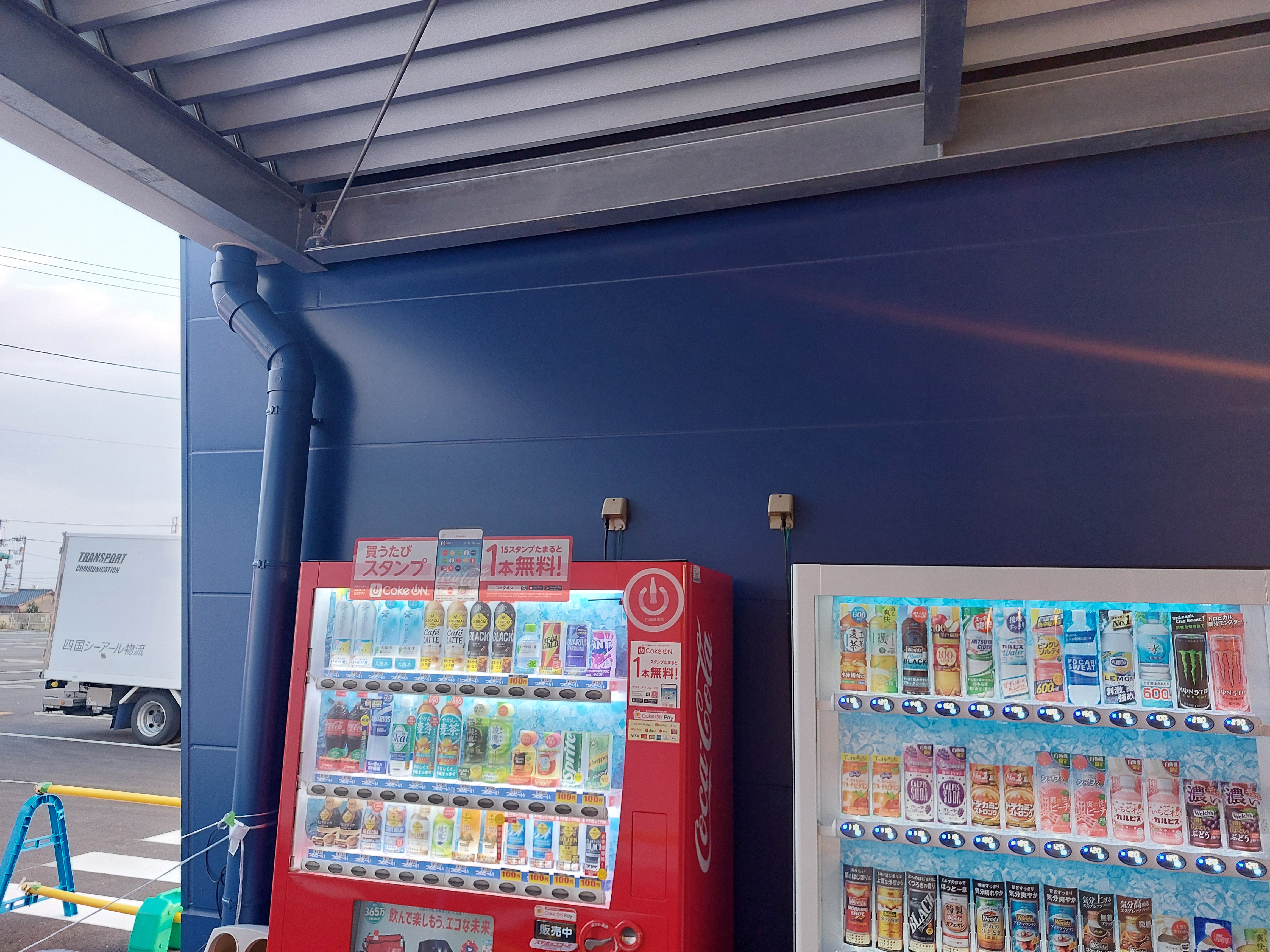 【スーパーセンタートライアル三木店】🍩お試しスイーツプラン🍩【ポーチ横：右側】食物販の出店が可能なトライアルマルシェ（キッチンカー/テント・スペース）