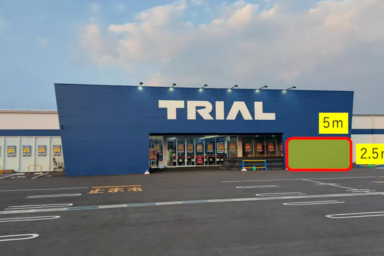 出店スペース:ポーチ前(右側)