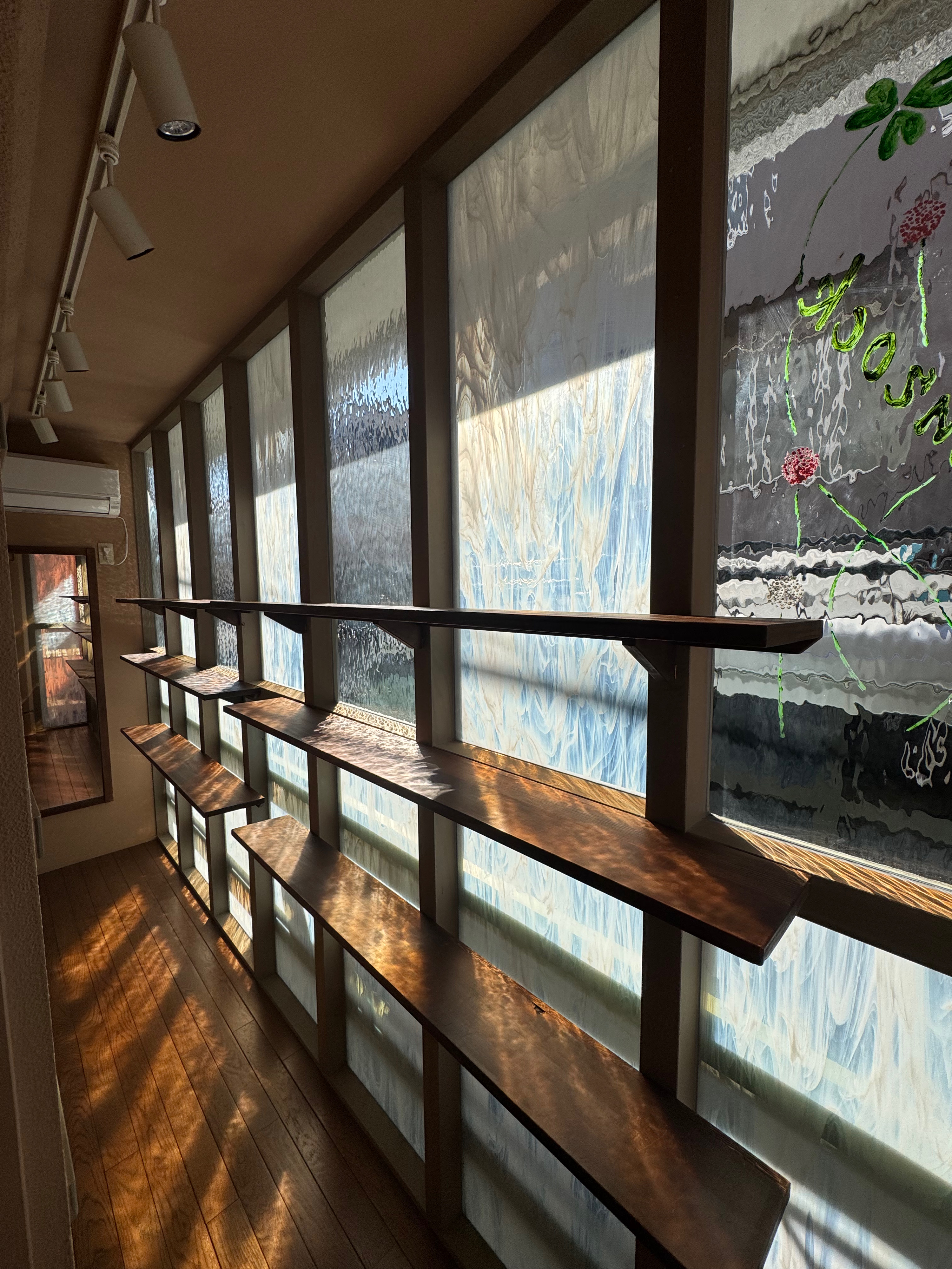 【北参道駅8分】光と素材が作品を引き立てる、神宮前の小さなレンタルギャラリー