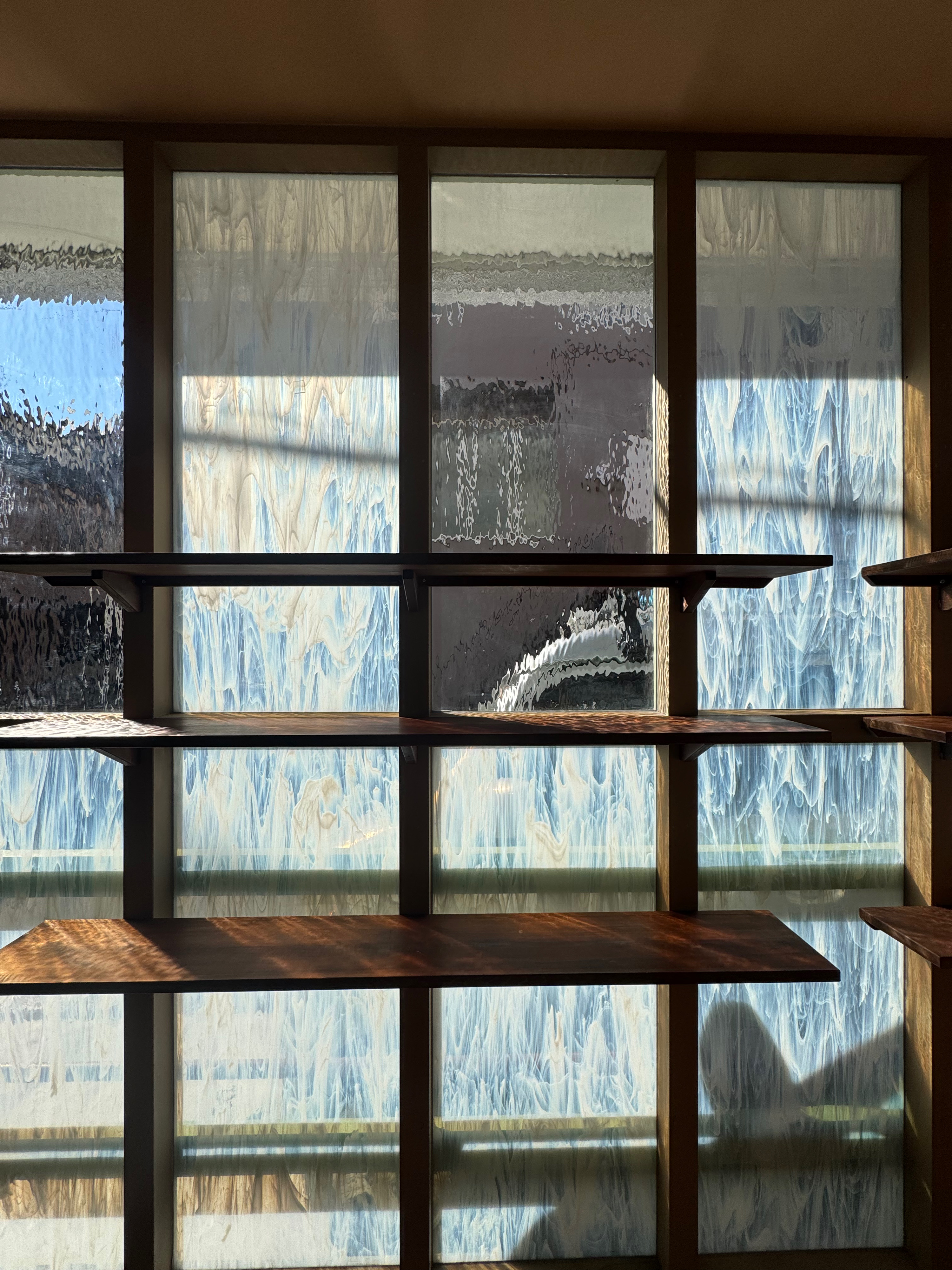 【北参道駅8分】光と素材が作品を引き立てる、神宮前の小さなレンタルギャラリー