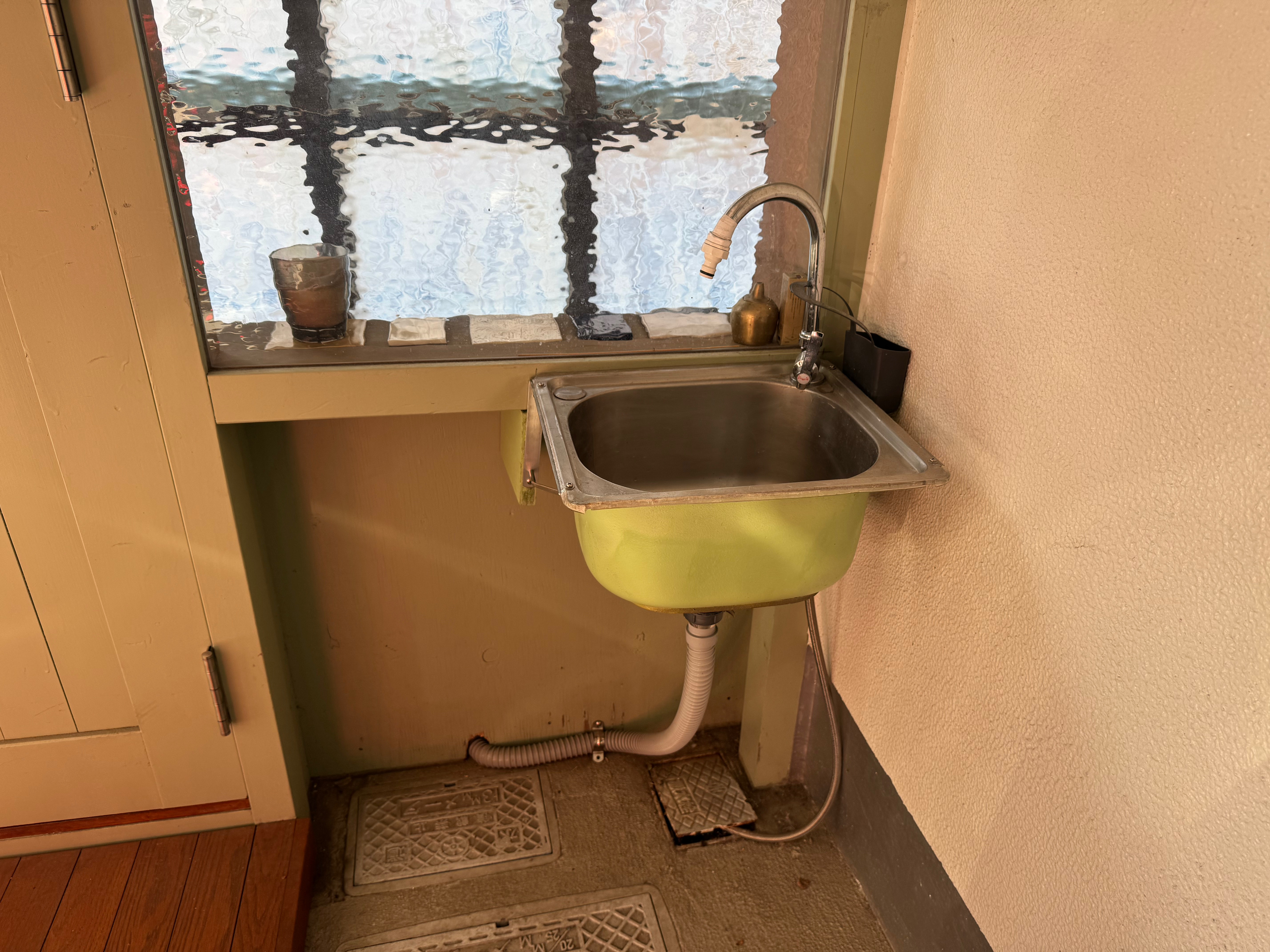 【北参道駅8分】光と素材が作品を引き立てる、神宮前の小さなレンタルギャラリー