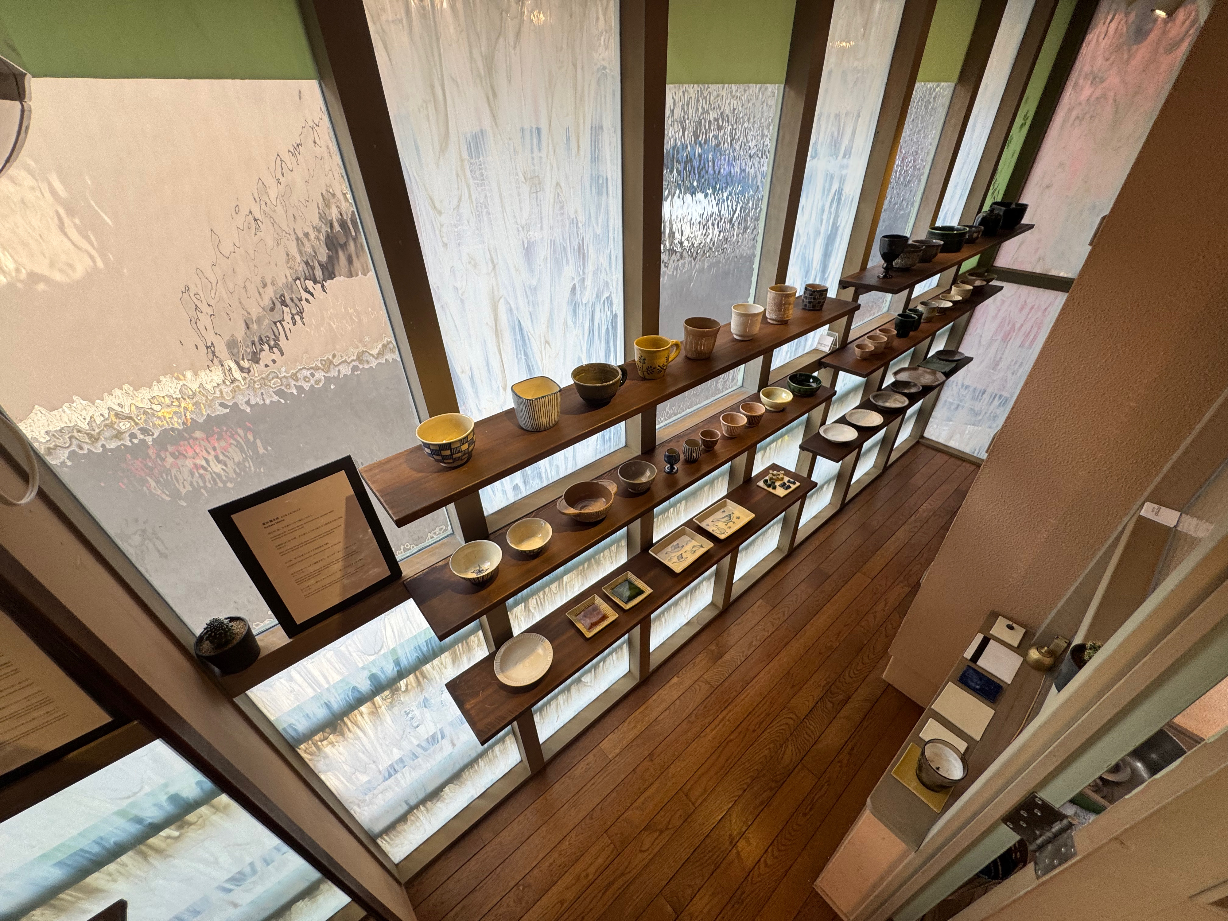 【北参道駅8分】光と素材が作品を引き立てる、神宮前の小さなレンタルギャラリー