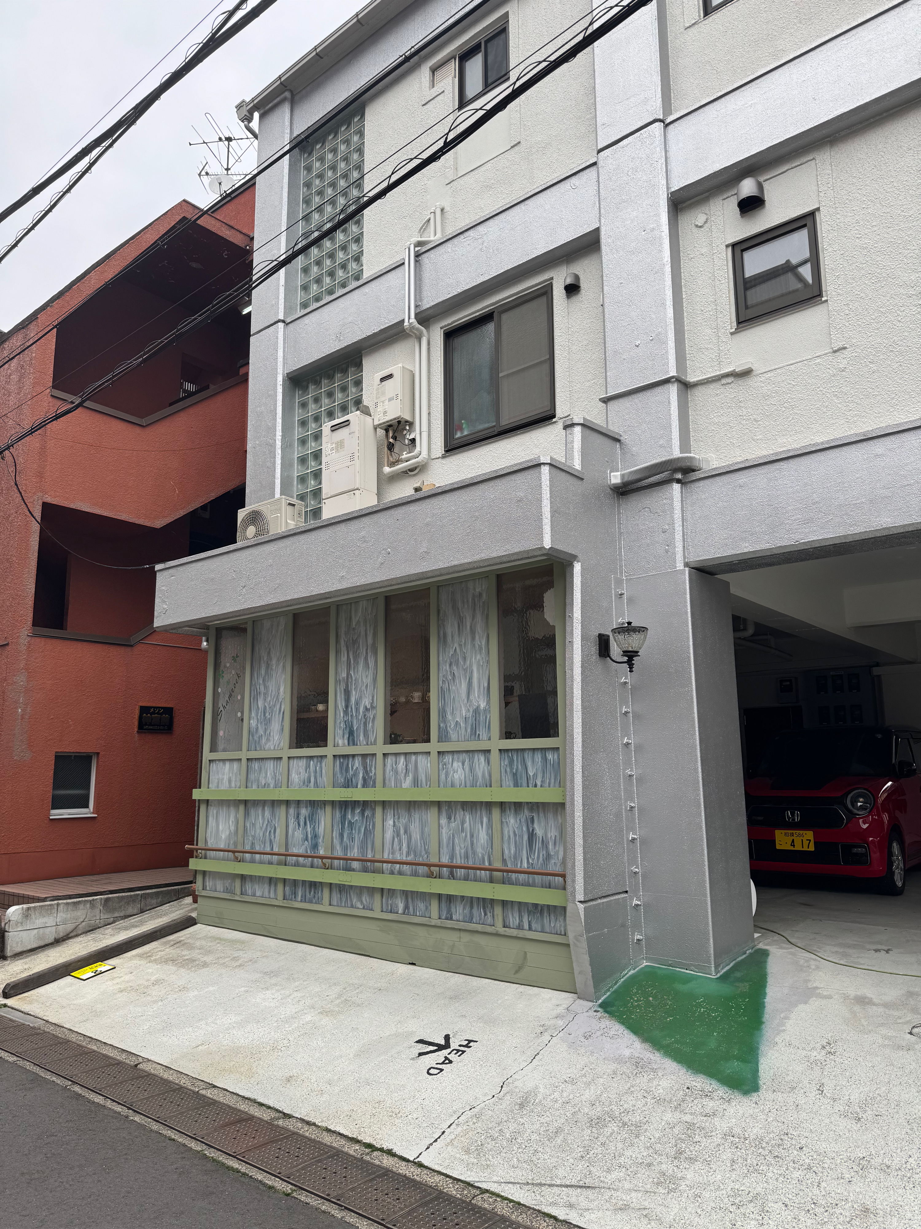 【北参道駅8分】光と素材が作品を引き立てる、神宮前の小さなレンタルギャラリー