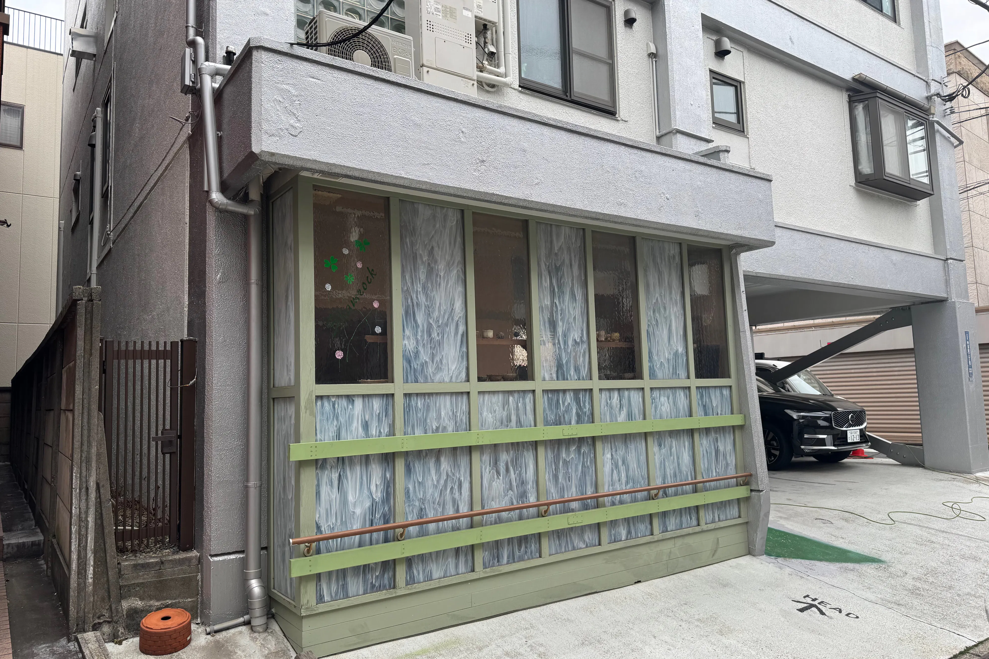 【北参道駅8分】光と素材が作品を引き立てる、神宮前の小さなレンタルギャラリー