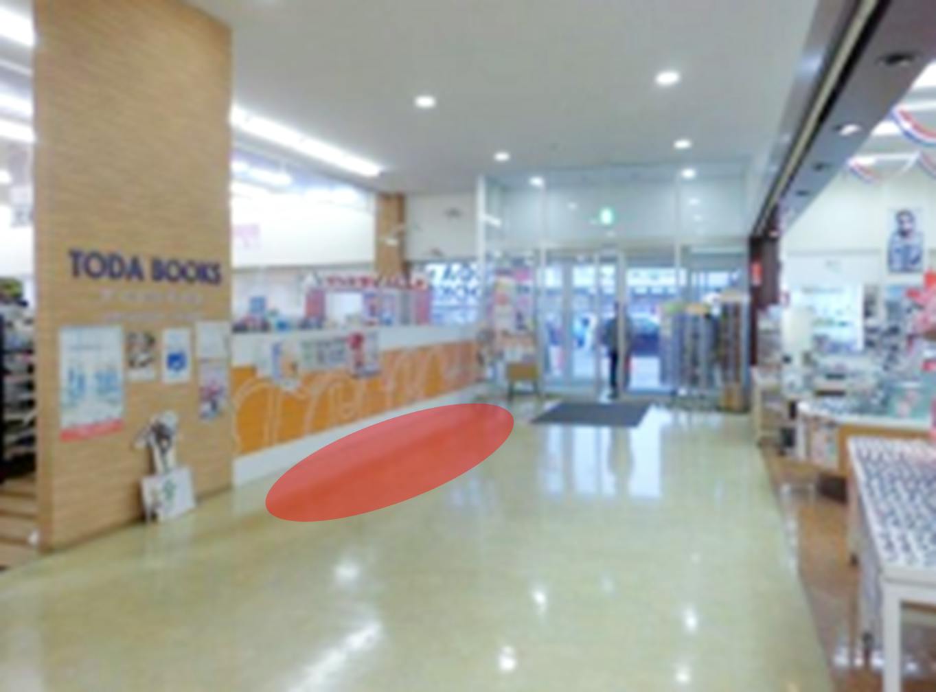 【イオンタウン青森浜田】各種物販やプロモーションイベントに最適な通行量の多い施設出入口付近のイベントスペース