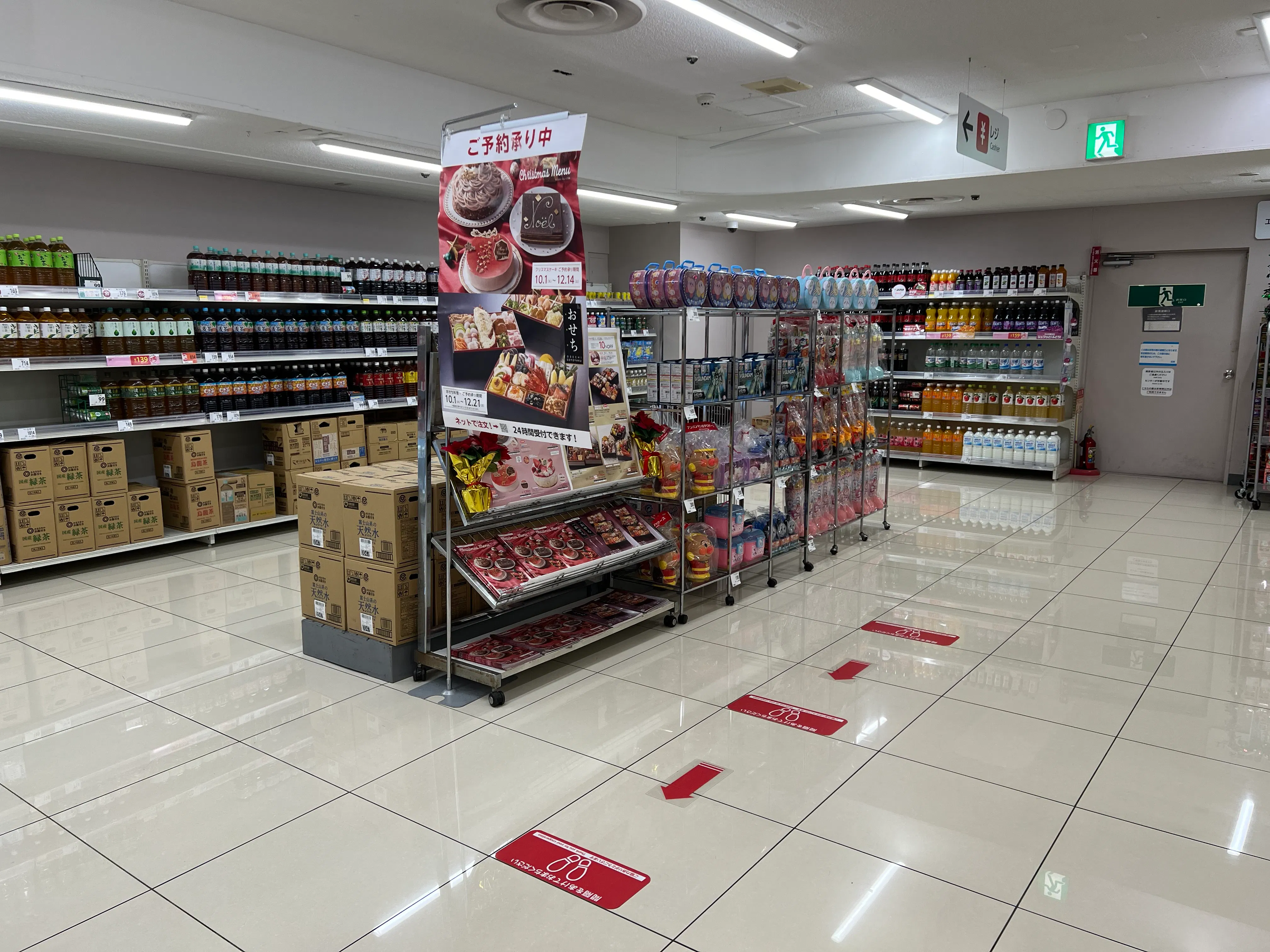 【西友 小平店】2Fレジ横 プロモーション用途や物販、食物販のポップアップストアに最適なスーパー店内催事イベントスペース