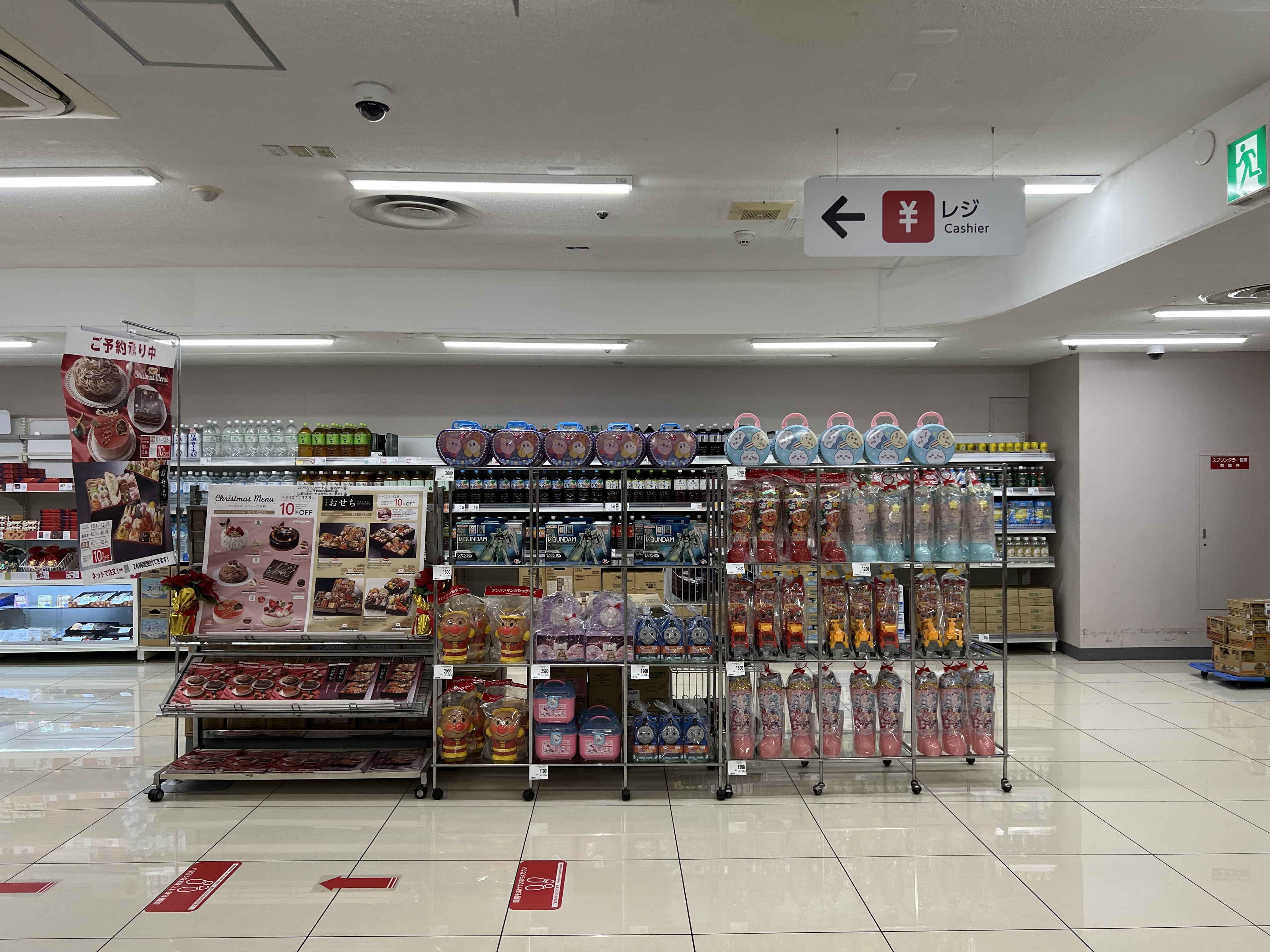 【西友　小平店】2Fレジ横　プロモーション用途や物販、食物販のポップアップストアに最適なスーパー店内催事イベントスペース