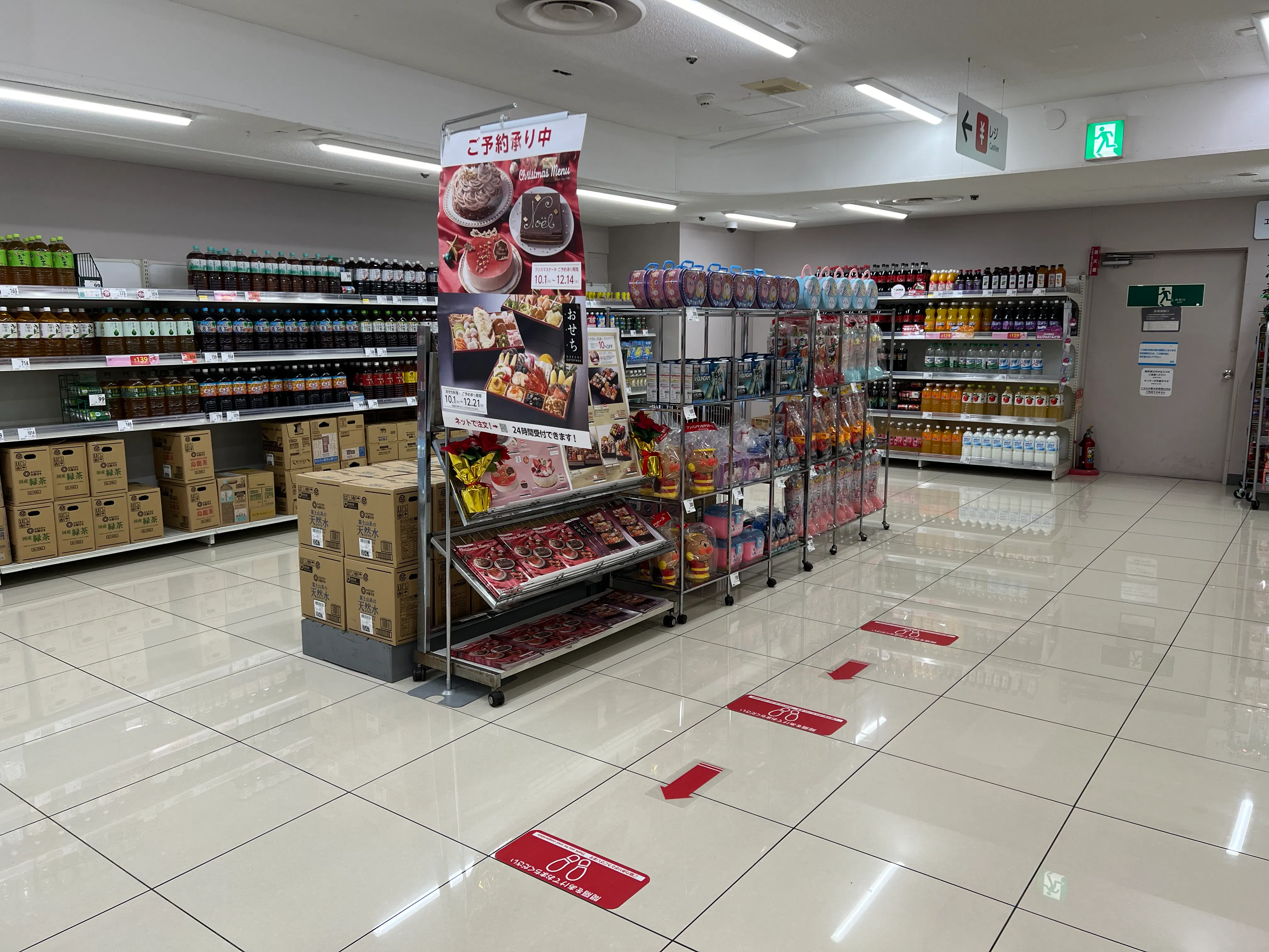 【西友　小平店】2Fレジ横　プロモーション用途や物販、食物販のポップアップストアに最適なスーパー店内催事イベントスペース