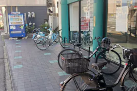 【レガネット城西】玄関 横 販促プロモーションや物販に最適なスーパー屋外催事イベントスペース