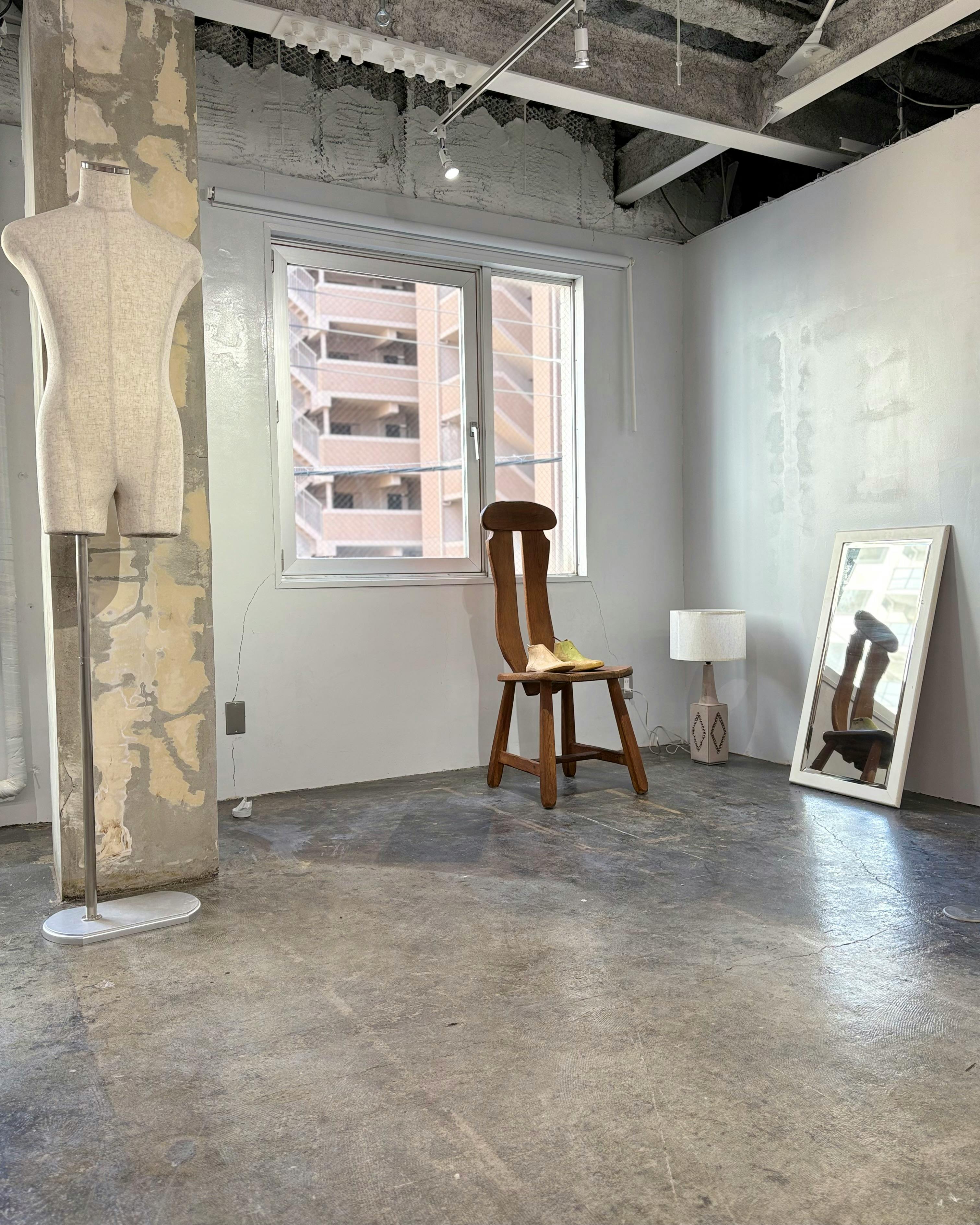 【北浜駅4分】アパレル系展示販売会やポップアップ等に最適！アクセス、設備環境が充実しているガラスレンガや建設資材を使用した雰囲気抜群のイベントスペース