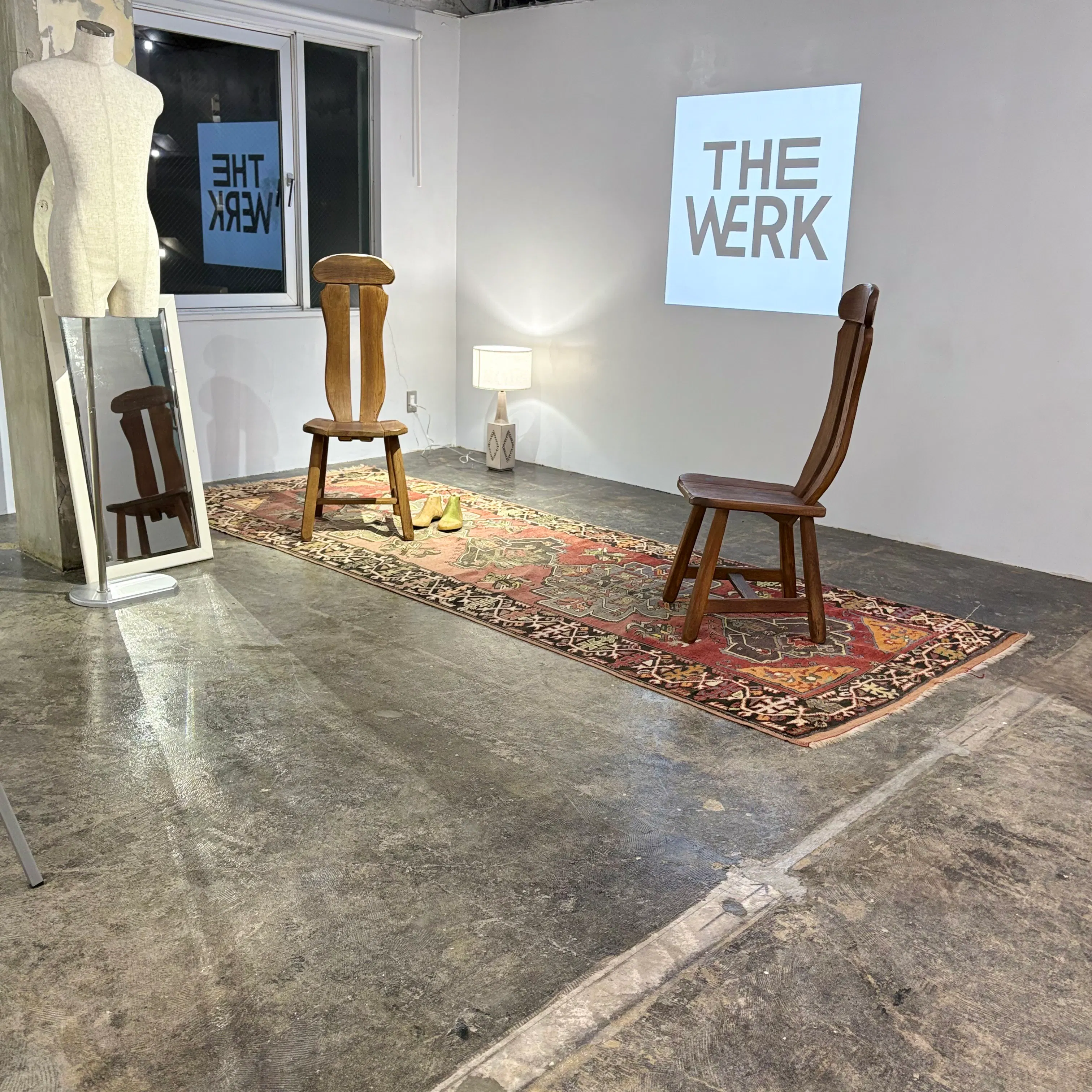 【北浜駅4分】アパレル系展示販売会やポップアップ等に最適！アクセス、設備環境が充実しているガラスレンガや建設資材を使用した雰囲気抜群のイベントスペース