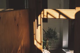 【外苑前駅6分/ギャラリー】アパレルブランドや雑貨等の物販、食物販のポップアップストアに最適な自然光が入るギャラリースペース