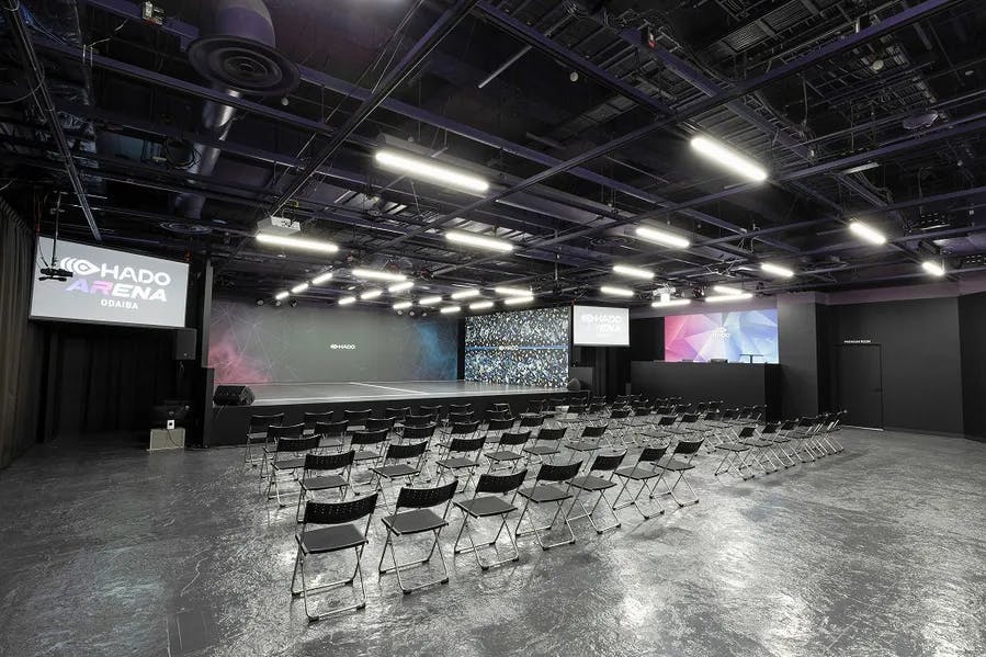 【台場駅1分】撮影や様々なイベントに最適な最大232席で巨大スクリーンも完備したイベントスペースの画像