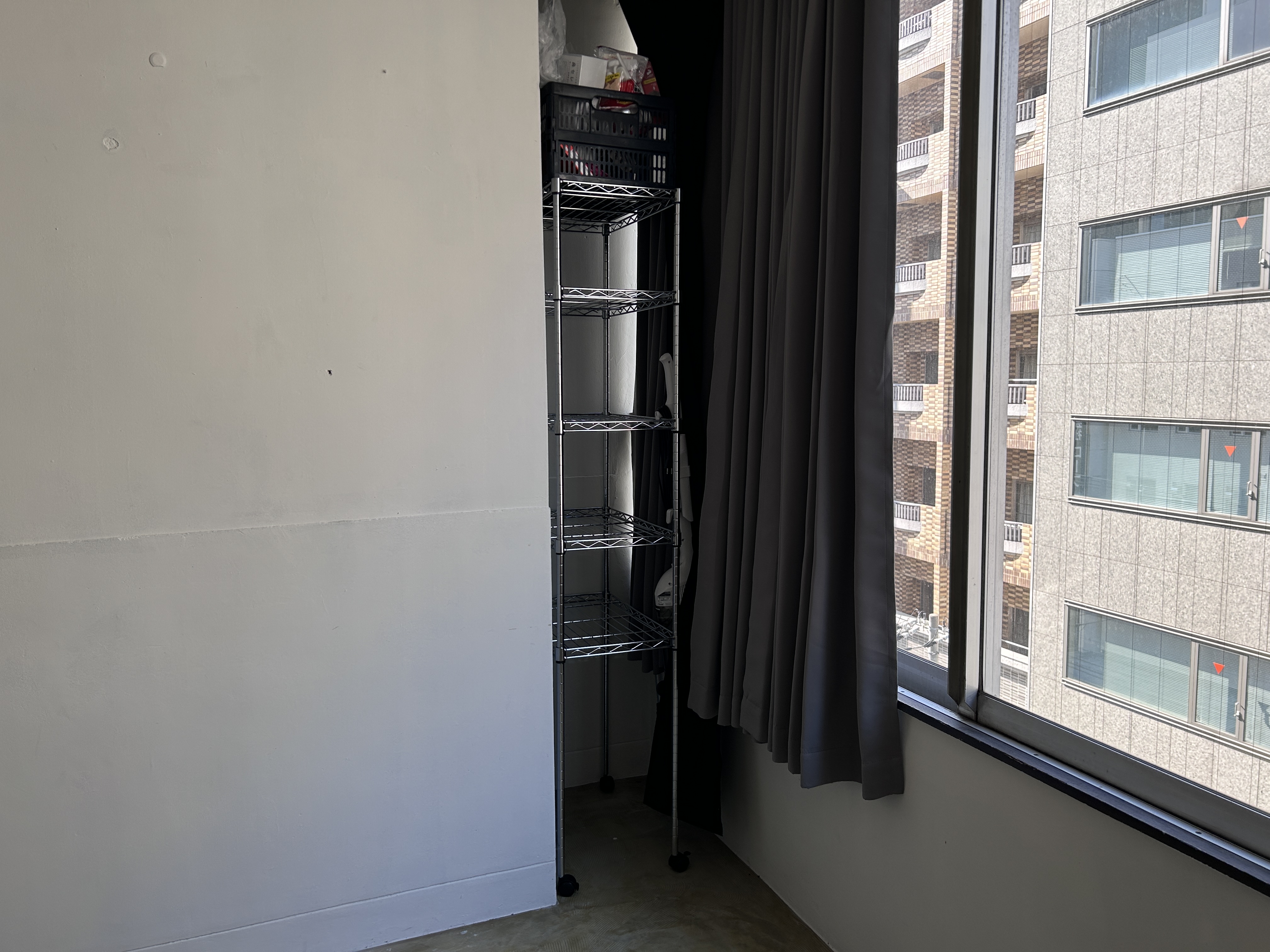 【長堀橋駅2分】ファッション系の招待制展示販売会やギャラリー用途に最適なレトロビル内にあるシンプルで使い勝手の良いイベントスペース