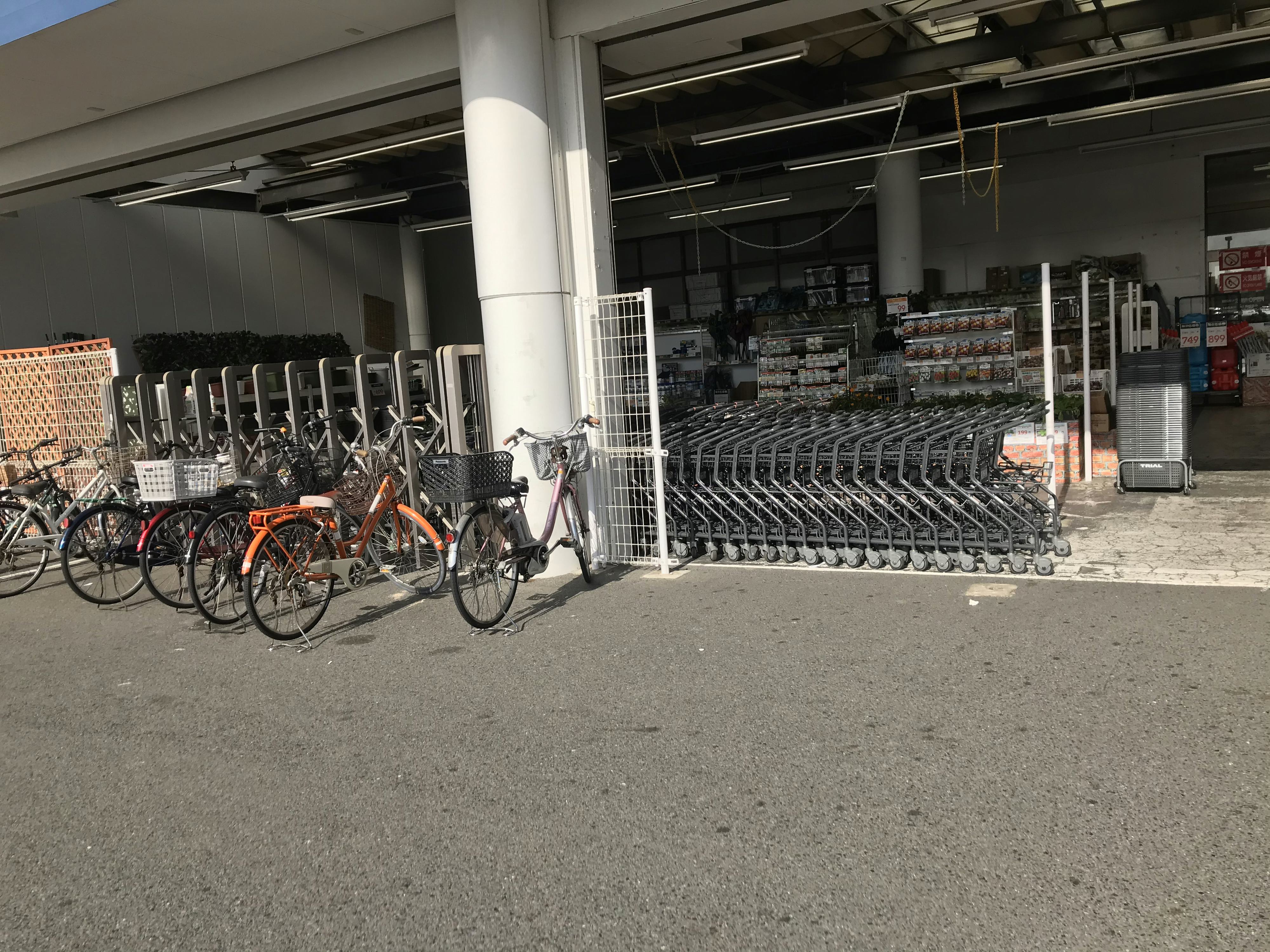 【スーパーセンタートライアル宇部中央店】キッチンカーの出店が可能な屋外スペース