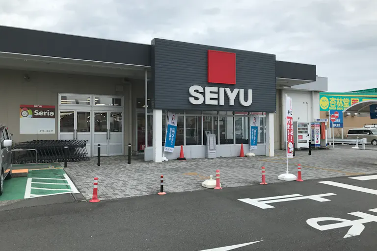 【西友 南新屋店】1F屋外入口横 (屋根なし) キッチンカーやたこやき・たいやき・団子・焼き鳥・クレープ など販売におすすめな屋外催事イベントスペースの画像2