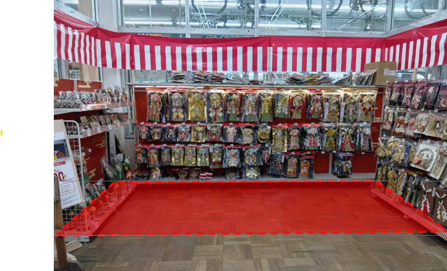 【ユニディ狛江店】1F風除室（入口入って右）のプロモーションや食物販の出店に最適な催事イベントスペース