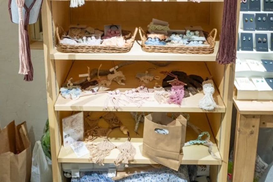 商品を展示した様子です!