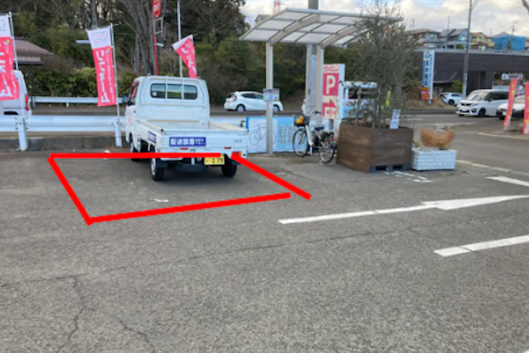 【ダイシン長命ヶ丘店】駐車場 キッチンカーの出店やテント形式のイベント実施に最適な屋外の催事イベントスペースの画像1