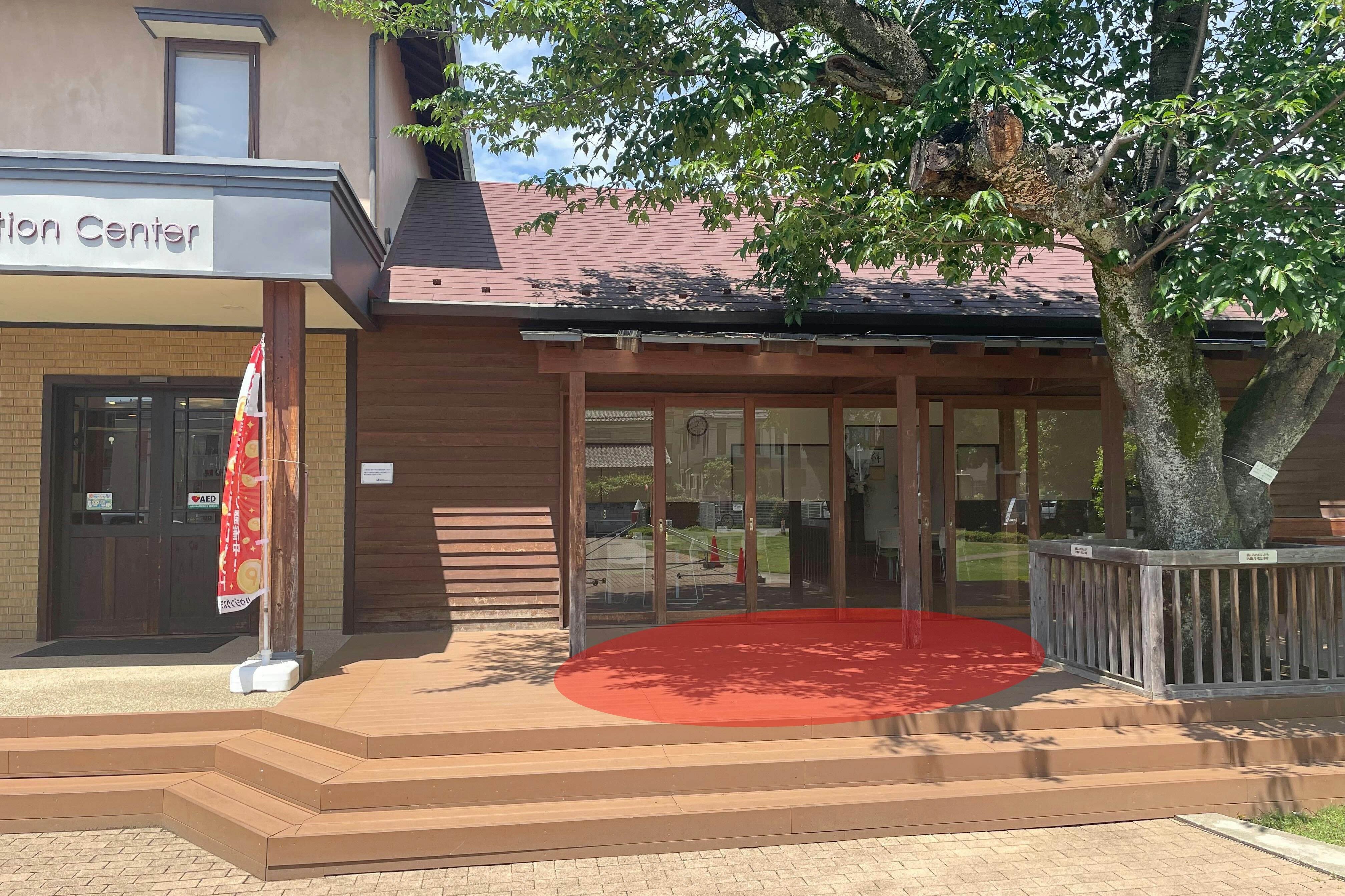 【川越ハウジングステージ】各種ポップアップストアやプロモーションイベントに最適な住宅展示場内にあるインフォメーションセンターテラスにある屋外スペース