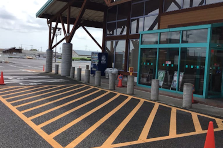 【ダイナム千葉横芝店】キッチンカーやプロモーションイベントに最適なアミューズメント施設のイベントスペースの画像1