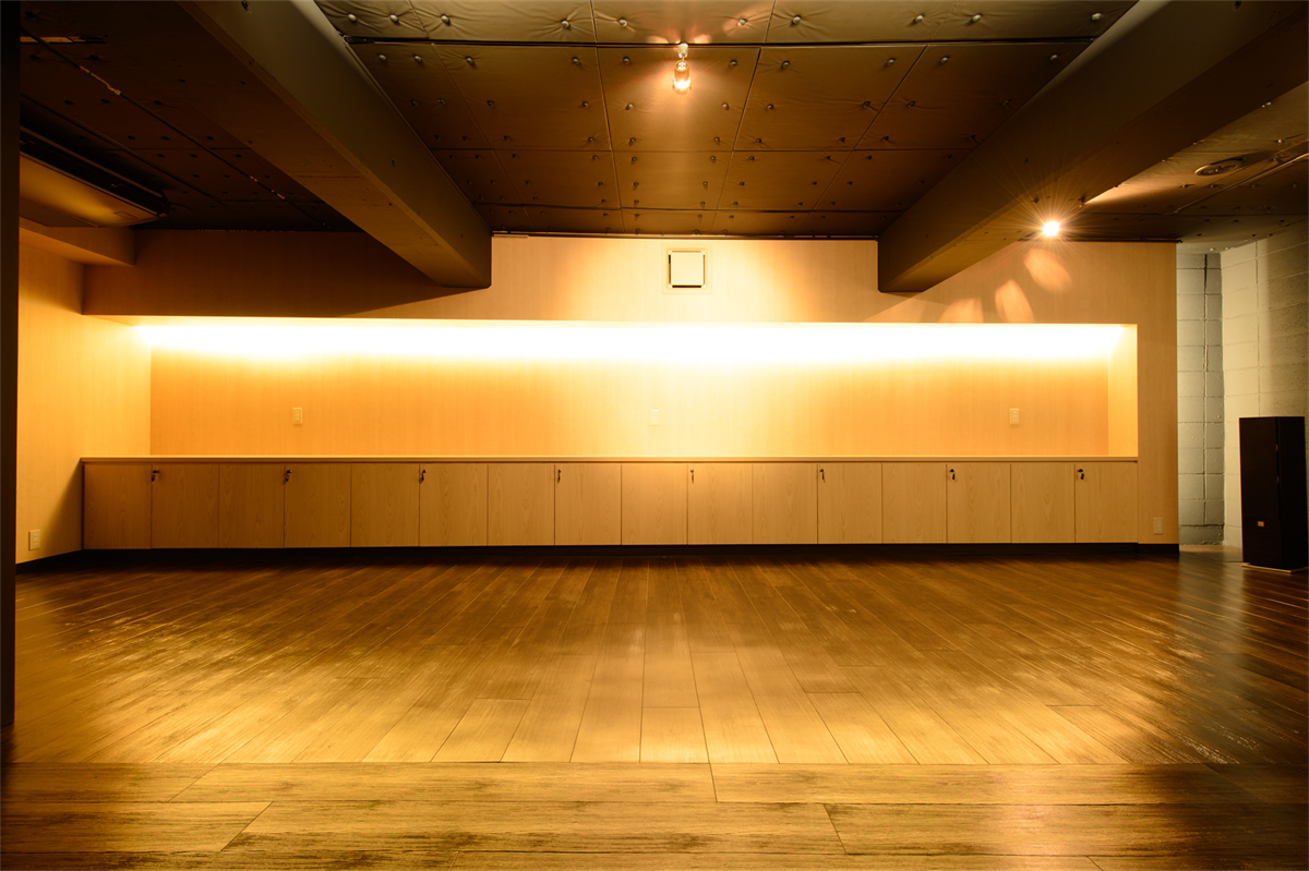 【祐天寺駅7分】展示会場やワークショップに最適な黒が基調のシックな防音室かつ充実の音響設備のあるイベントスペースの画像14