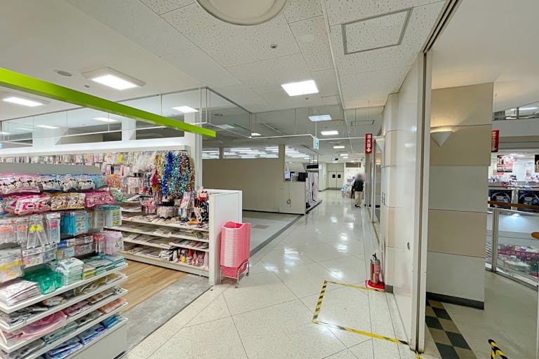 【イオン大網白里店】各種ポップアップやプロモーションイベントに最適な商業施設2階100円ショップ横にある区画タイプのスペースの画像3