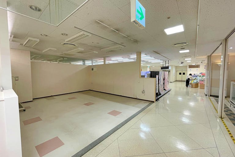 【イオン大網白里店】各種ポップアップやプロモーションイベントに最適な商業施設2階100円ショップ横にある区画タイプのスペースの画像2