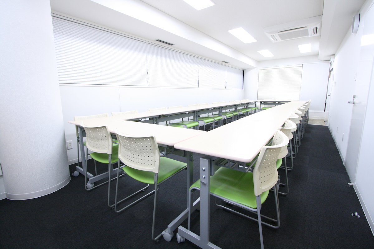 【品川駅3分　1階路面店】展示会やワークショップに適したプロジェクター・演台・WiFi全て無料のイベントスペースの画像21